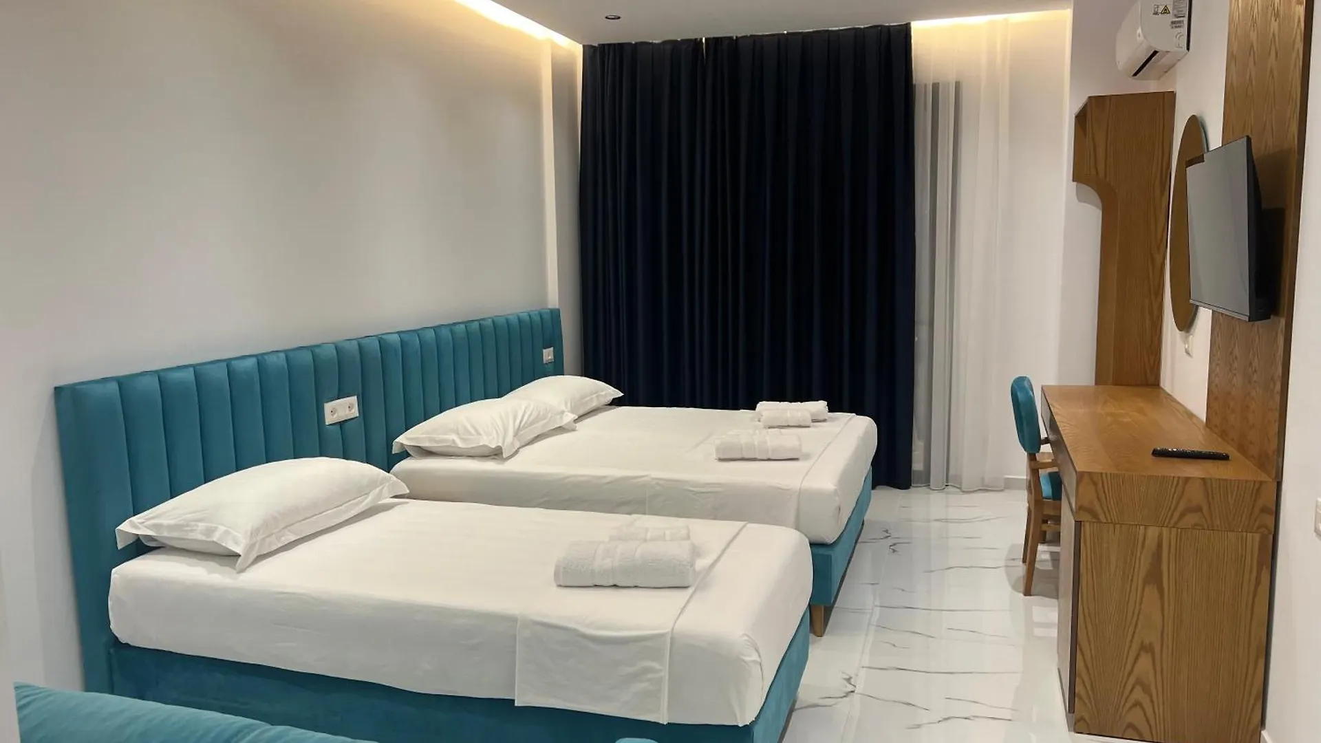 Villa Center & Pool Ksamil