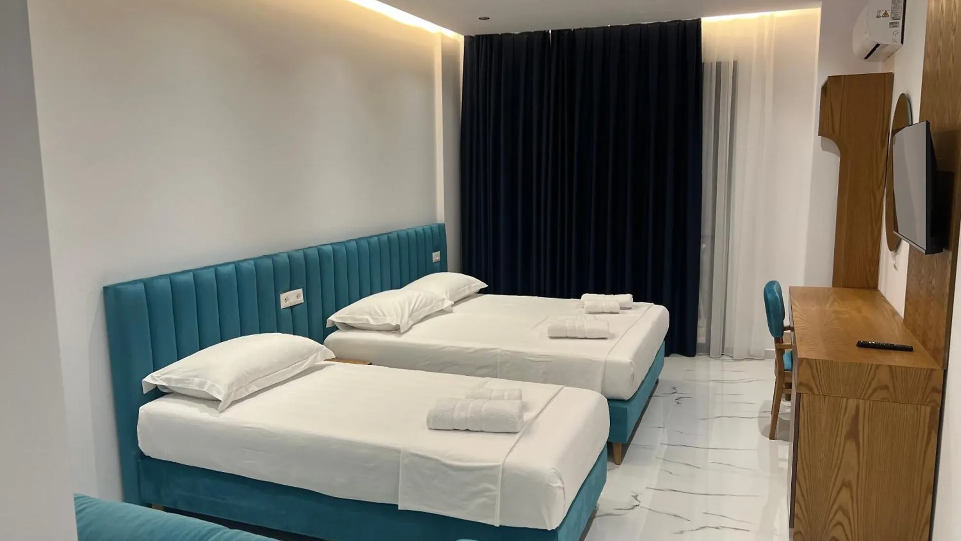 Villa Center & Pool Ksamil