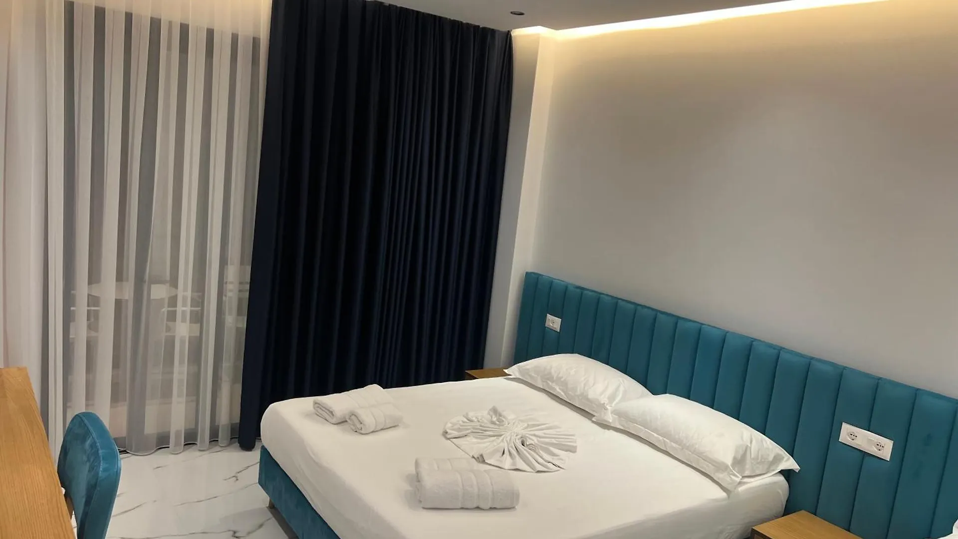 Villa Center & Pool Ksamil