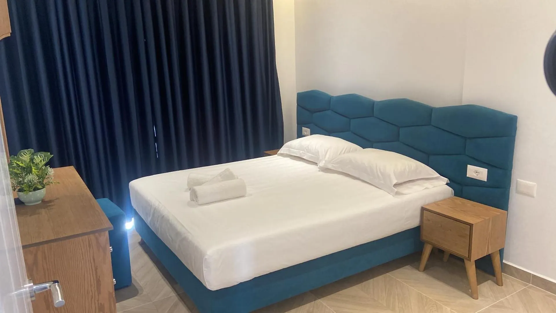 Villa Center & Pool Εξαμίλιο 0*,  Αλβανία