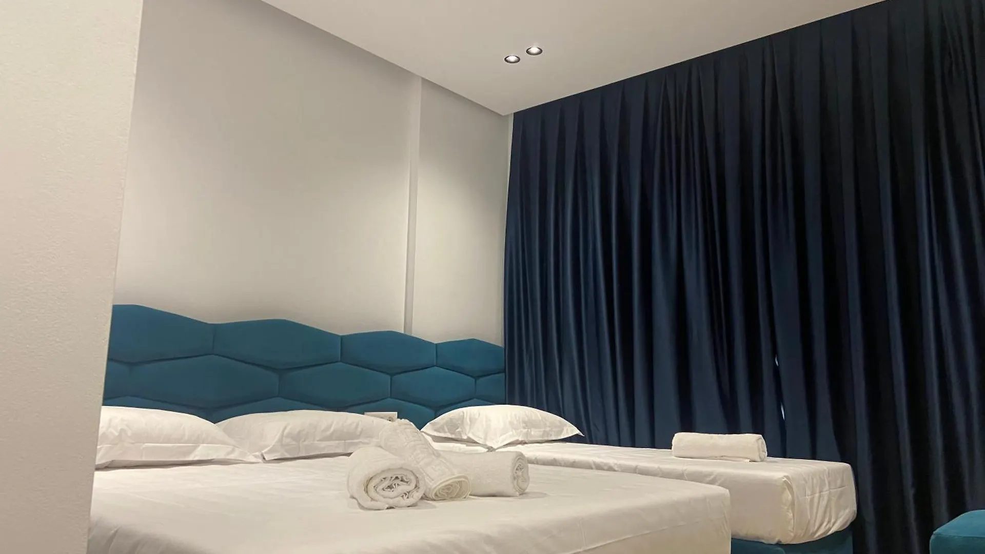 Villa Center & Pool Ksamil