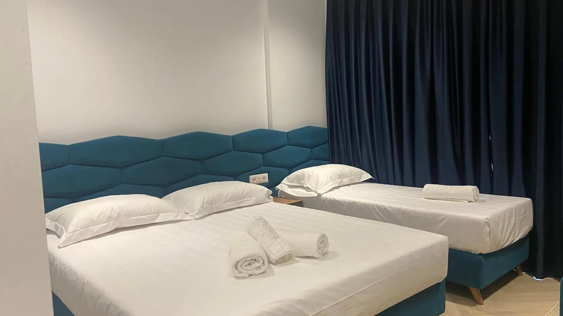 Villa Center & Pool Εξαμίλιο Αλβανία