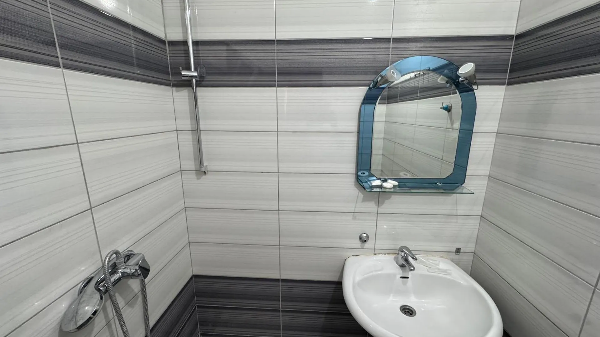 Villa Center & Pool Ksamil