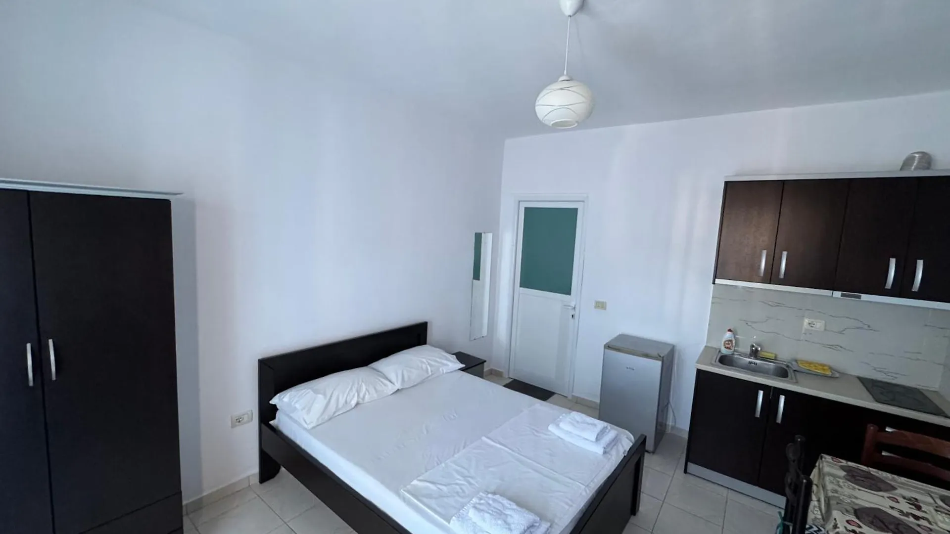 Villa Center & Pool Ksamil